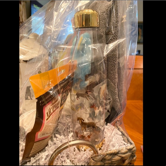 Dog Lover Gift Basket- (custom create your own) - Picture 6 of 7